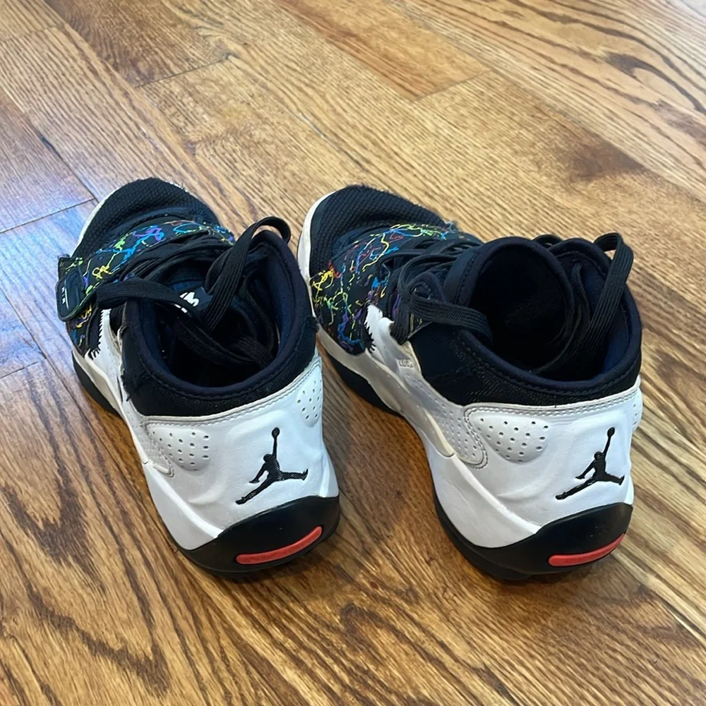 Boy’s Jordan Zion 2 Noah White Black Multi-Color (TD) Sneakers. Size 6Y.